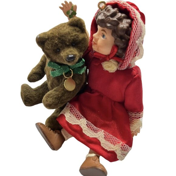 Hallmark Vintage Keepsake Ornament Julianne and Teddy 1993 Special Edition Box - Picture 5 of 8